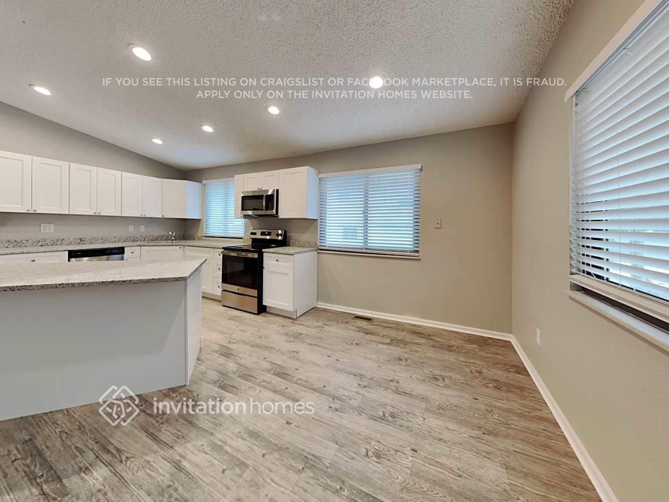 Building Photo - 5004 Hackamore Dr N