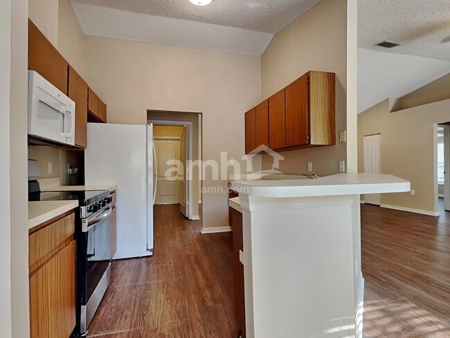 Building Photo - 837 Greenbelt Cir