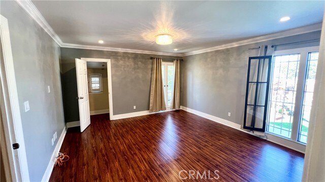 Building Photo - 5106 Crenshaw Blvd