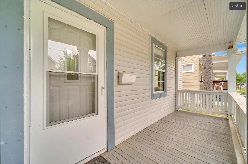 Building Photo - 2137 Indiana Ave