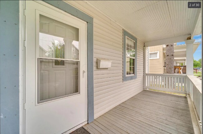 Building Photo - 2137 Indiana Ave