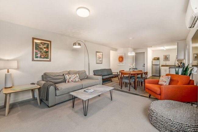 Building Photo - Fully Furnished, 2 Bedroom Rental - Great ...