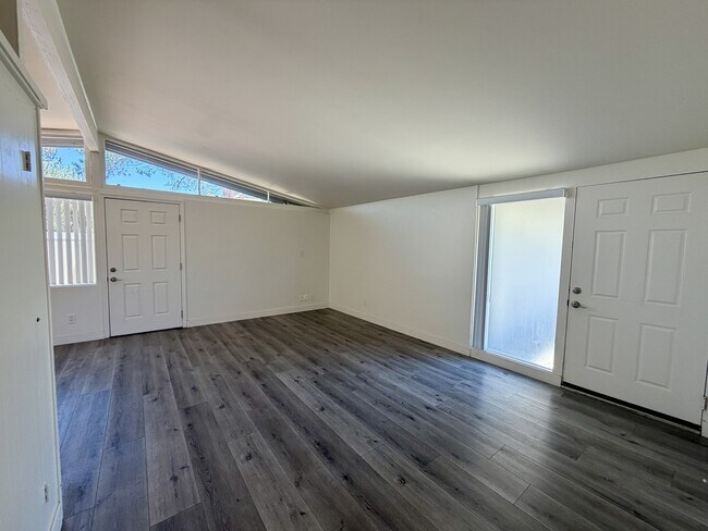 Building Photo - 6478 Montezuma Rd