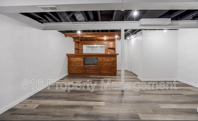 Building Photo - 1609 NE 60th Terrace