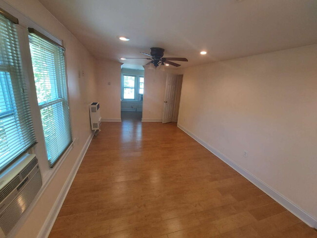 Building Photo - "Charming 1-Bed Oasis with 2 Full Baths in Fairmount Heights – 828 Sq Ft of Comfort!"