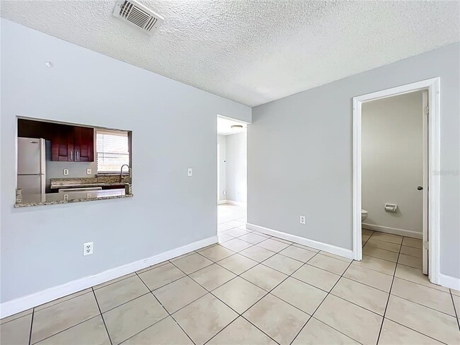 Building Photo - 1604 Little Falls Cir