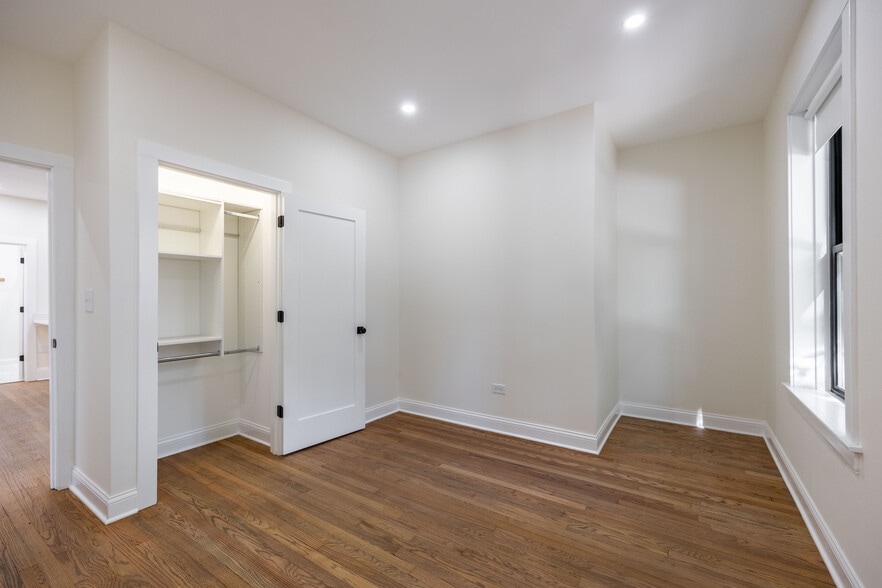 Building Photo - 4636 N Hamilton Ave