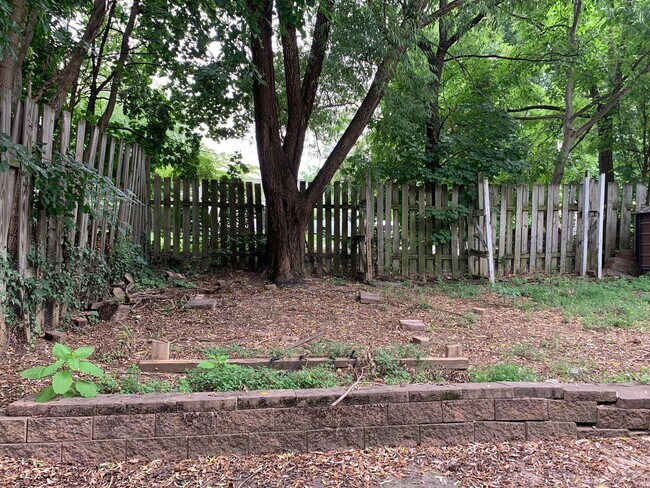 Building Photo - 221 Philadelphia Ave