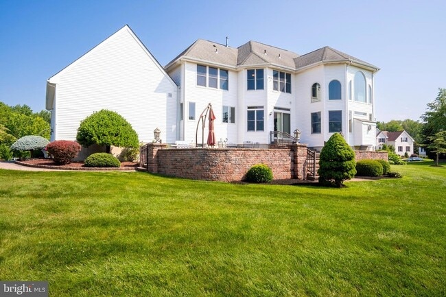 Building Photo - 19 Meadowlark Dr