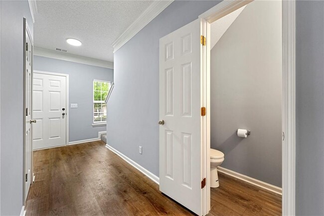 Building Photo - 5654 Lawley Rd