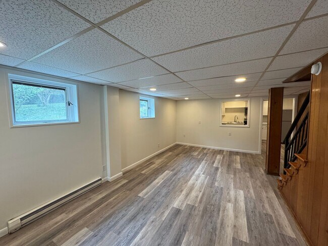 Building Photo - 700 Grove Ave