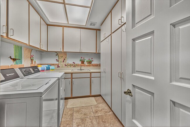 Building Photo - 42480 Buccaneer Ct