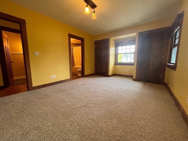 Building Photo - Coming Soon!  Craftsman home near Downtown...