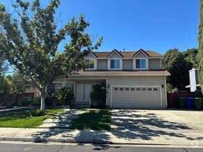 Building Photo - Desirable Brentwood Neighborhood!