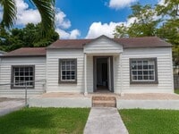 Building Photo - 715 NW 116th Terrace