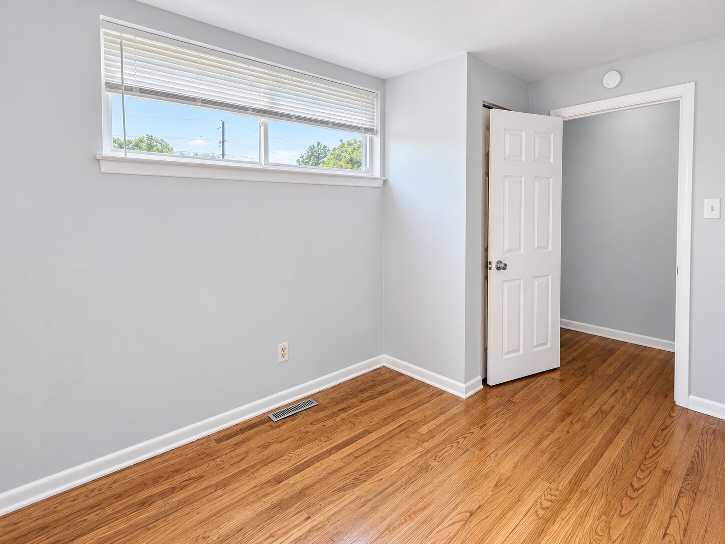 Building Photo - 727 W Emaus Ave