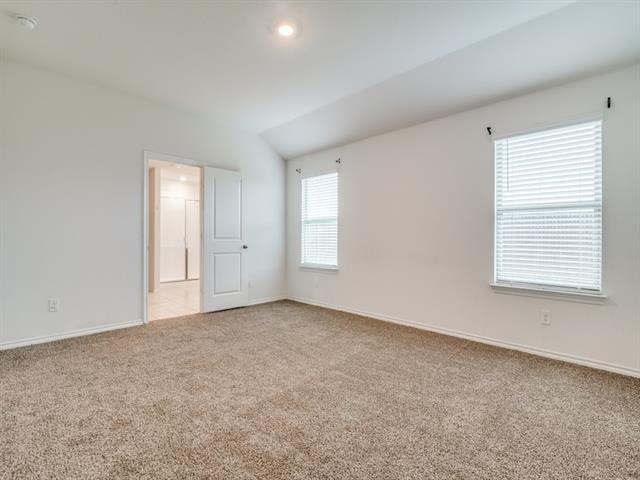 Building Photo - 1001 Whispering Oak Dr
