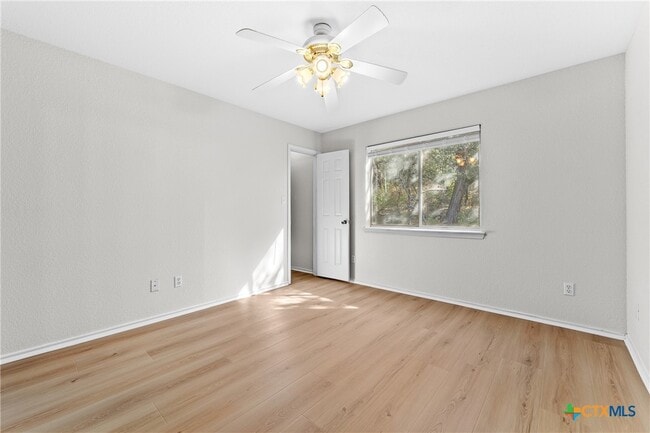 Building Photo - 867 Sagewood Trail