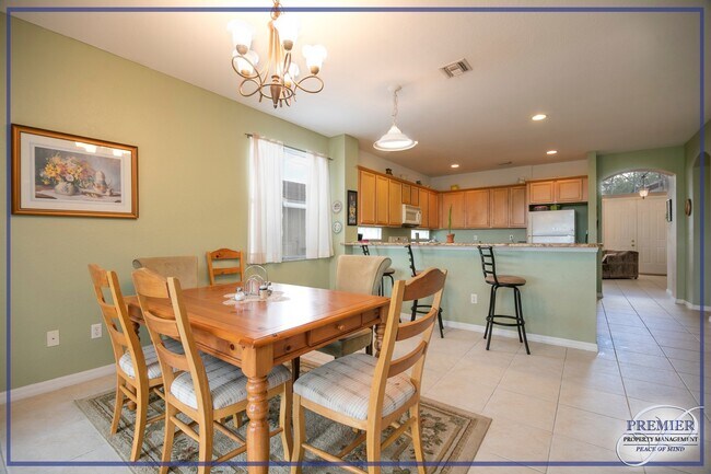 Building Photo - VALENCIA COUNTRY CLUB- ANNUAL UNFURNISHED ...