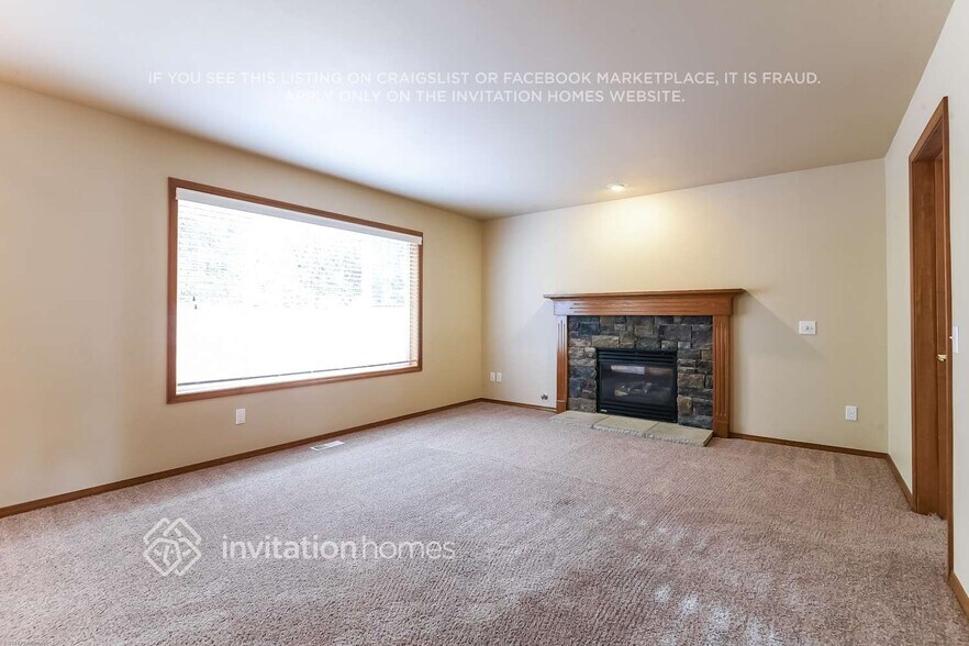 Building Photo - 1106 185th St SE