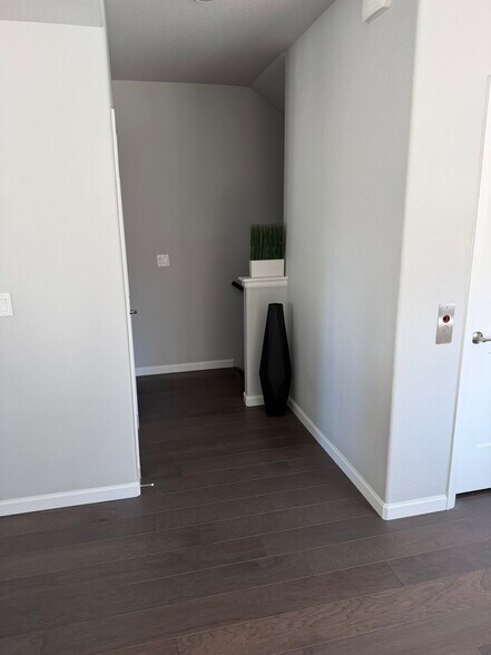 Hallway Second Floor - 1746 Creek Edge Vw