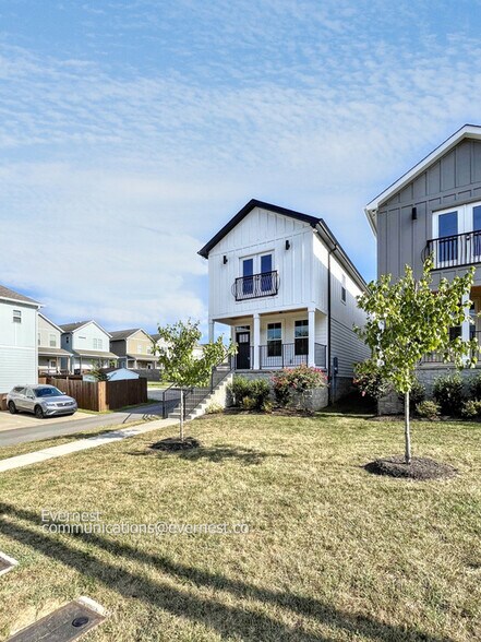 Building Photo - 1107 Walsh St