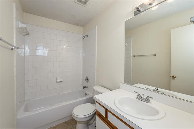 Building Photo - 234 Baylor Dr