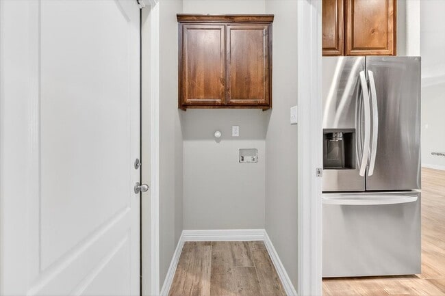 Building Photo - 2214 Cuarzo Dr