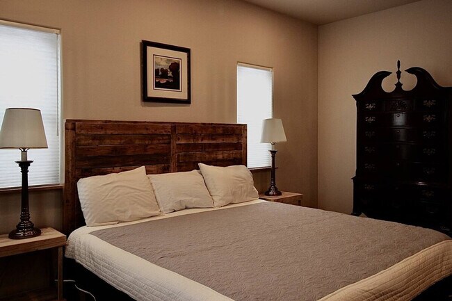 Building Photo - 783 MT-2