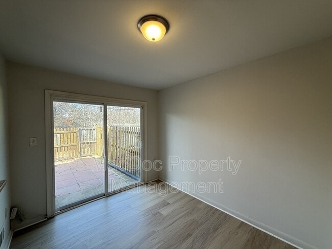 Building Photo - 3456 Beale Ct