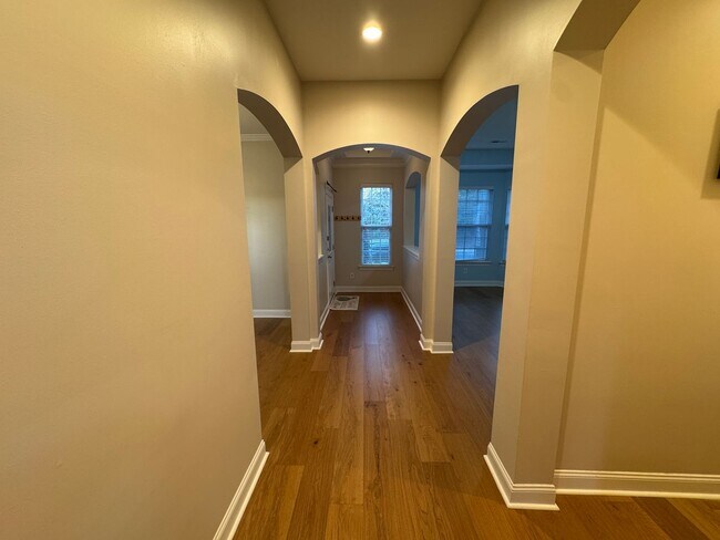 Building Photo - Beautiful 3BR/2.5BA Home in the Ballantyne Area; Great Schools!; Lawn Maintenance Covered