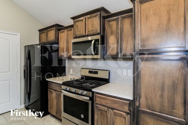 Building Photo - 9200 SW 48th Terrace
