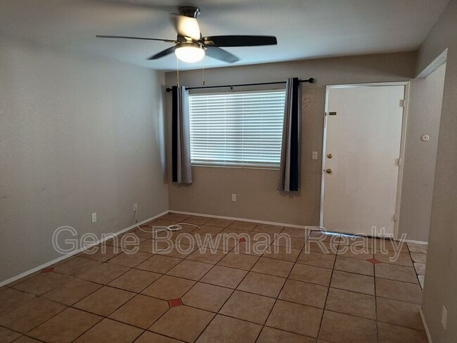 Building Photo - 781 Cypress Ave