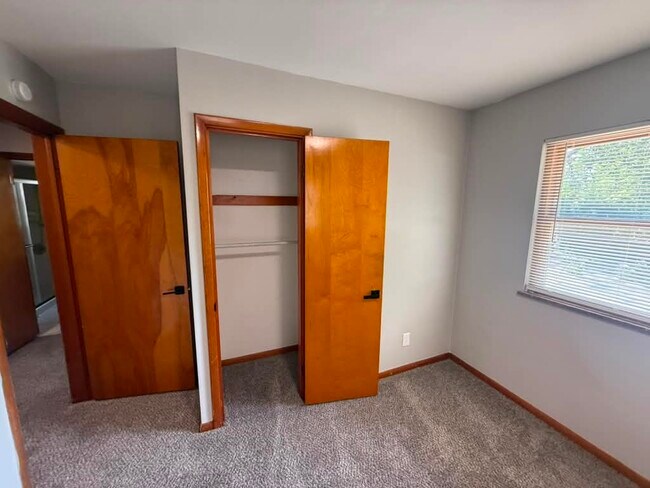 Building Photo - 3816 Cullen Dr