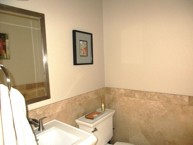 Building Photo - Taylorville Street