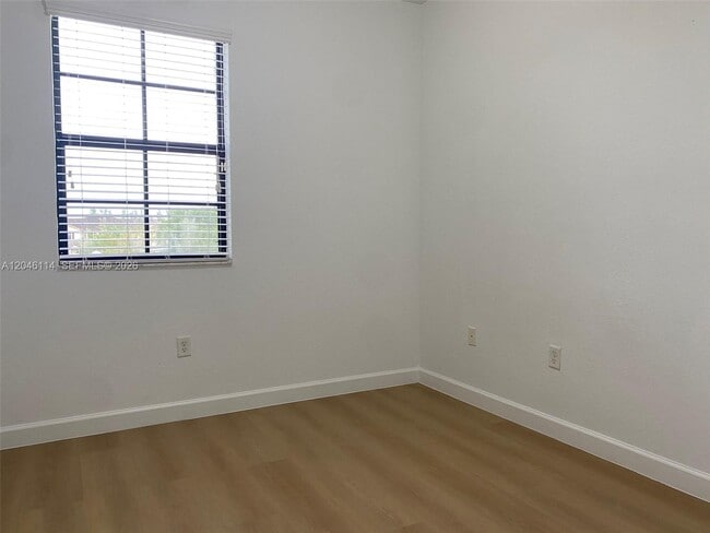 Building Photo - 3538 W 88th Terrace