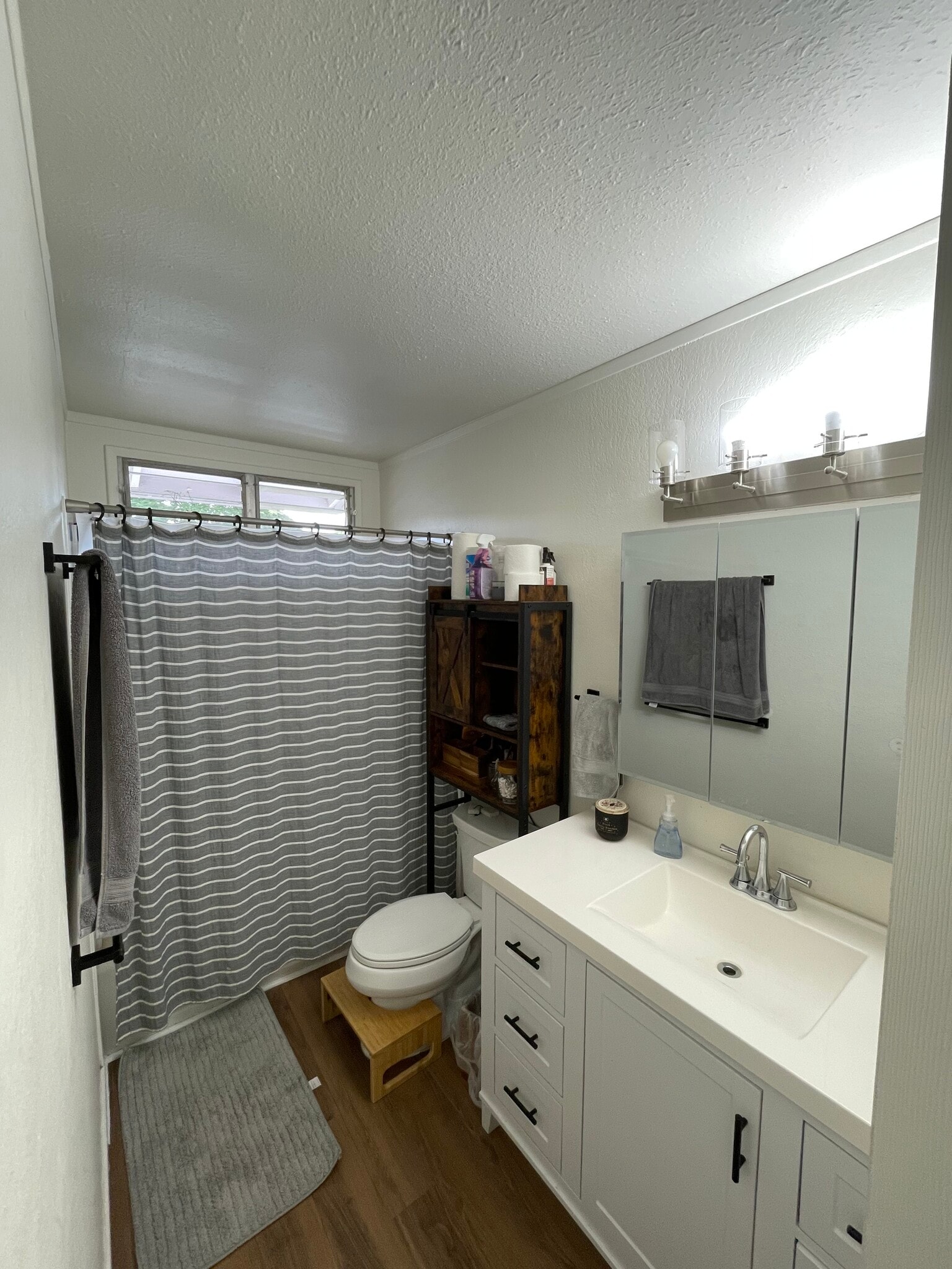 Building Photo - 98939 Noelani St