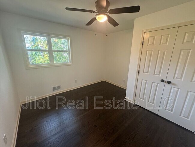 Building Photo - 2390 Tiffany Pl