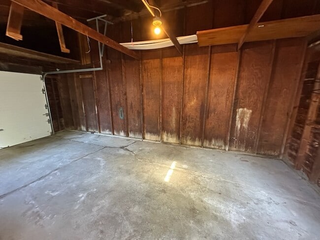 Building Photo - 69 Dirigo Dr