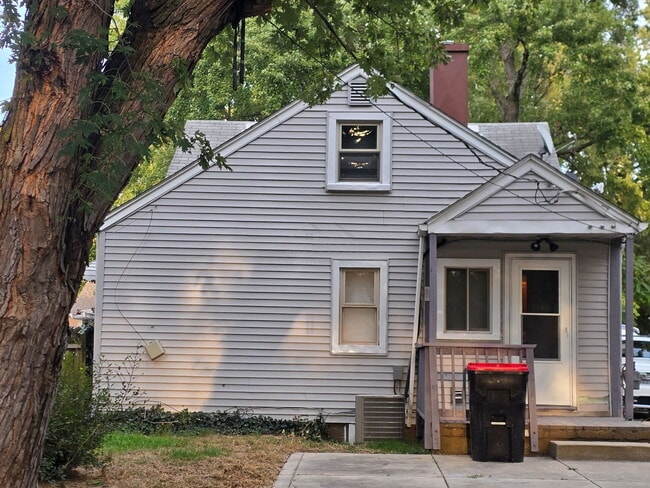 Building Photo - 22023 Poinciana St
