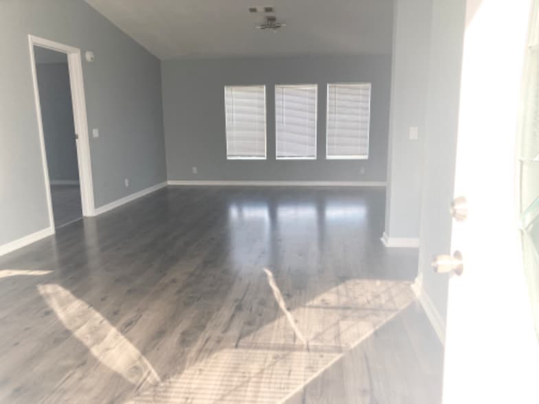 Building Photo - 15301 16th St