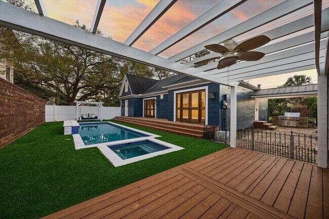 Building Photo - 6036 Feagan St