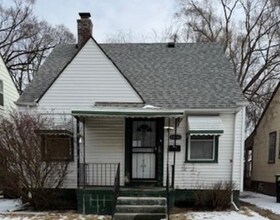 Building Photo - Renovated Single-Family Home – We Welcome ...