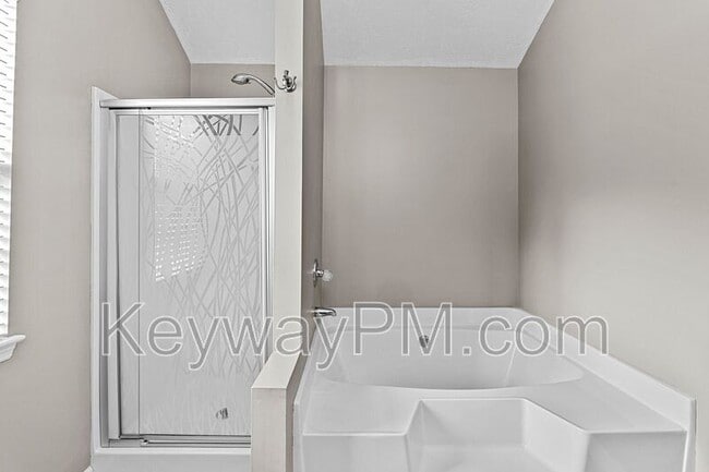 Building Photo - 4794 Orchard Hill Dr