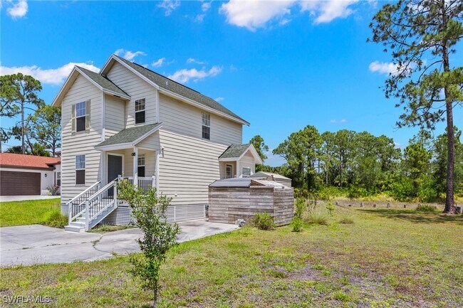 Building Photo - 3012 16th St W