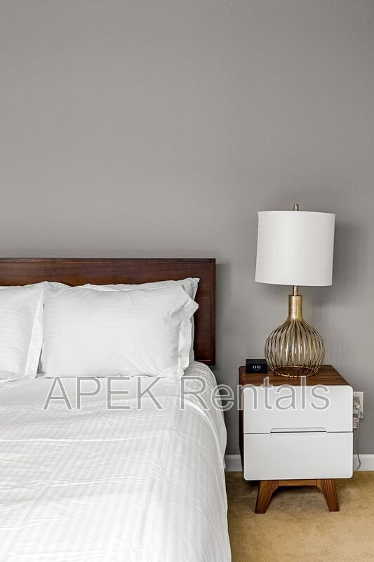 Building Photo - 2842 Sundance Cir W