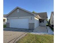 Building Photo - 438 Lake Trail