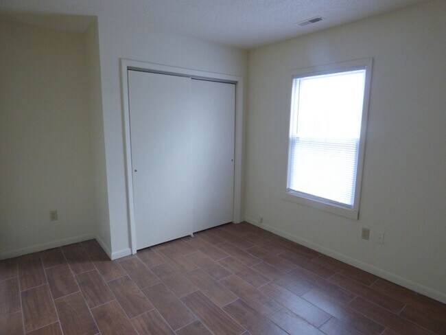 Building Photo - 6102 Guild Dr