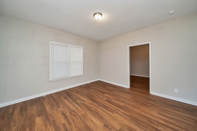 Building Photo - Plenty of Space Inside & Out – 4BR/2BA in ...