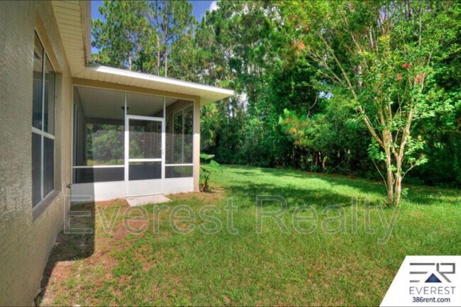 Building Photo - 14 Rymsen Ln